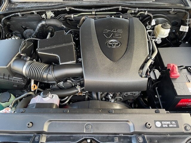 2018 Toyota Tacoma SR5 V6 photo