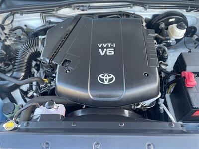 2014 Toyota Tacoma PreRunner V6   - Photo 6 - Huntington Beach, CA 92647