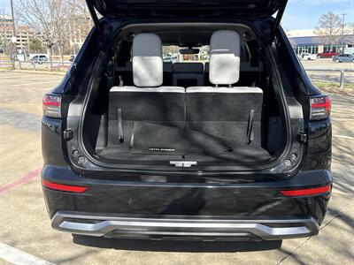 2025 Mitsubishi Outlander SE   - Photo 16 - Dallas, TX 75252