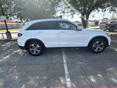 2022 Mercedes-Benz GLC GLC 300   - Photo 8 - Dallas, TX 75252