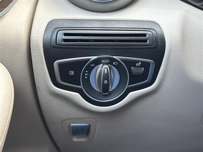 2022 Mercedes-Benz GLC GLC 300   - Photo 35 - Dallas, TX 75252