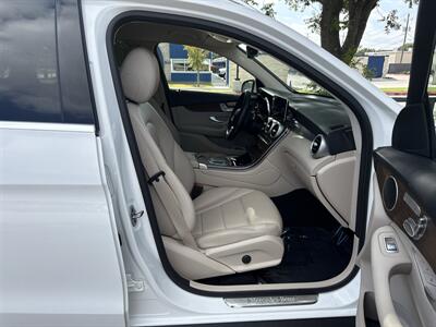 2022 Mercedes-Benz GLC GLC 300   - Photo 20 - Dallas, TX 75252