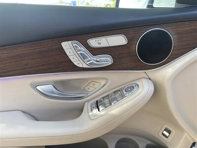 2022 Mercedes-Benz GLC GLC 300   - Photo 11 - Dallas, TX 75252