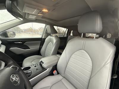 2024 Toyota Highlander XLE   - Photo 37 - Dallas, TX 75252