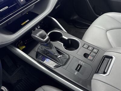 2024 Toyota Highlander XLE   - Photo 32 - Dallas, TX 75252
