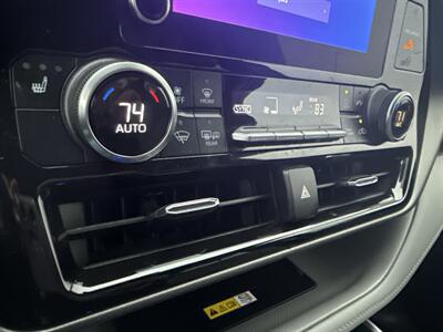 2024 Toyota Highlander XLE   - Photo 34 - Dallas, TX 75252