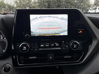 2024 Toyota Highlander XLE   - Photo 36 - Dallas, TX 75252