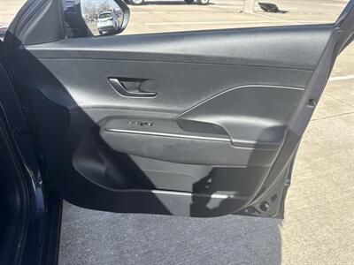 2025 Hyundai KONA SEL - Photo 15 - Dallas, TX 75252