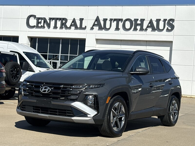 2025 Hyundai TUCSON SEL   - Photo 1 - Dallas, TX 75252