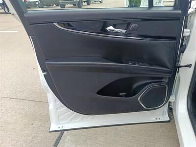 2022 Lincoln Nautilus Standard - Photo 10 - Dallas, TX 75252