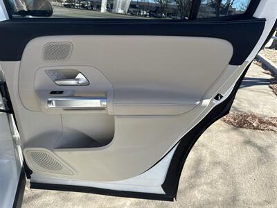 2023 Mercedes-Benz EQB EQB 300 4MATIC   - Photo 13 - Dallas, TX 75252