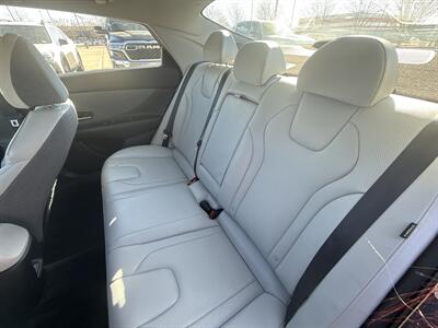 2025 Hyundai ELANTRA Limited   - Photo 36 - Dallas, TX 75252