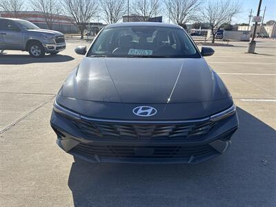 2025 Hyundai ELANTRA Limited   - Photo 2 - Dallas, TX 75252