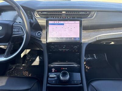 2024 Jeep Grand Cherokee 4xe - Photo 31 - Dallas, TX 75252