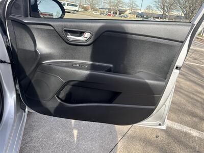2023 Kia Rio LX - Photo 13 - Dallas, TX 75252