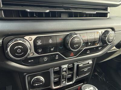 2025 Jeep Wrangler Sahara - Photo 28 - Dallas, TX 75252