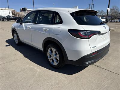 2023 Honda HR-V LX - Photo 8 - Dallas, TX 75252