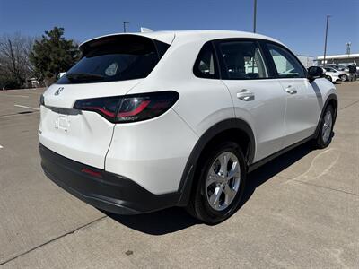 2023 Honda HR-V LX - Photo 7 - Dallas, TX 75252