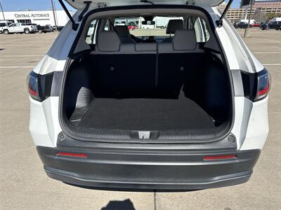 2023 Honda HR-V LX - Photo 17 - Dallas, TX 75252
