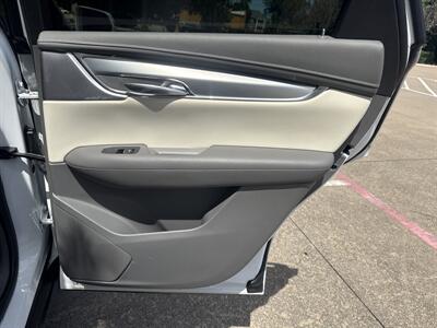 2020 Cadillac XT5 Premium Luxury   - Photo 14 - Dallas, TX 75252