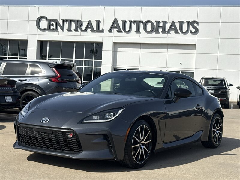 2023 Toyota GR86   - Photo 1 - Dallas, TX 75252