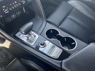 2025 Genesis G70 2.5T Standard - Photo 28 - Dallas, TX 75252