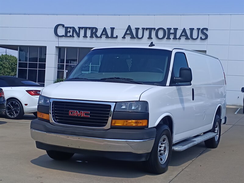 2022 GMC Savana 2500  