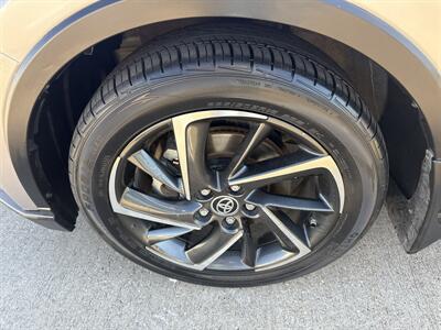 2020 Toyota C-HR LE   - Photo 35 - Dallas, TX 75252