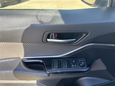 2020 Toyota C-HR LE   - Photo 11 - Dallas, TX 75252