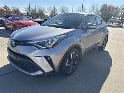 2020 Toyota C-HR LE   - Photo 3 - Dallas, TX 75252