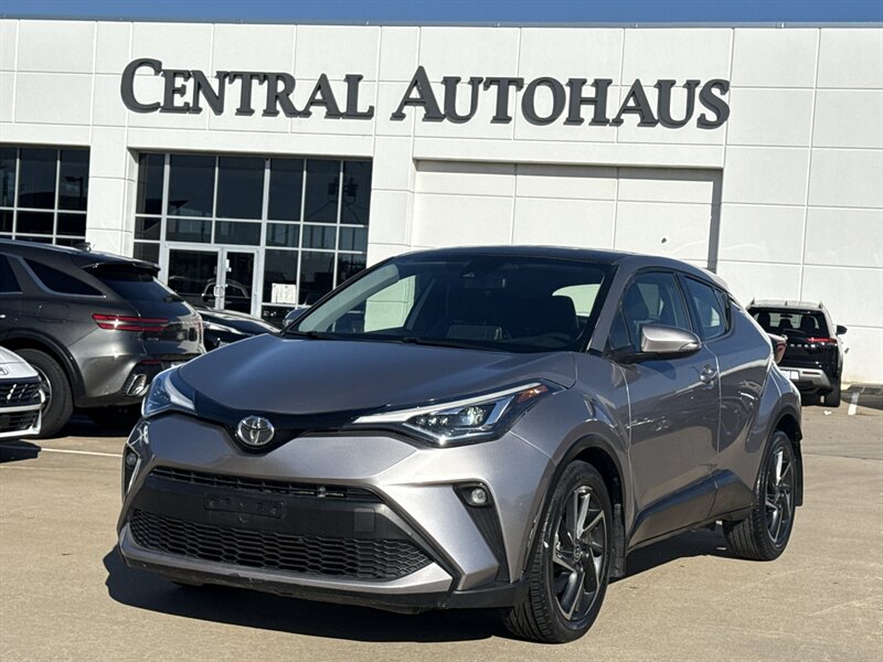 2020 Toyota C-HR LE  