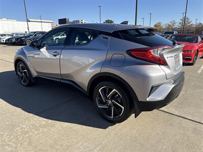 2020 Toyota C-HR LE   - Photo 5 - Dallas, TX 75252