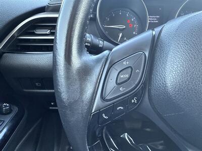 2020 Toyota C-HR LE   - Photo 24 - Dallas, TX 75252