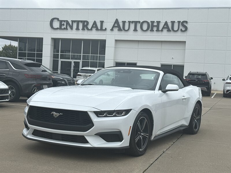 2025 Ford Mustang EcoBoost  