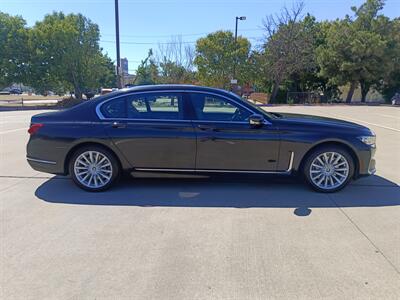 2022 BMW 740i xDrive   - Photo 8 - Dallas, TX 75252