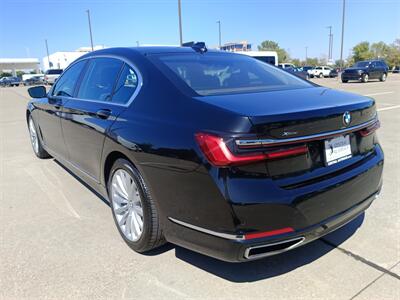 2022 BMW 740i xDrive   - Photo 5 - Dallas, TX 75252