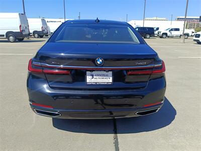 2022 BMW 740i xDrive   - Photo 6 - Dallas, TX 75252