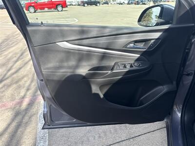 2023 Chevrolet Bolt EUV LT - Photo 10 - Dallas, TX 75252
