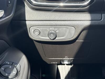 2023 Chevrolet Bolt EUV LT - Photo 33 - Dallas, TX 75252