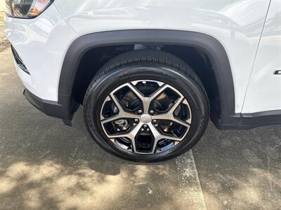 2024 Jeep Compass Limited   - Photo 32 - Dallas, TX 75252