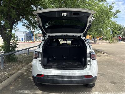 2024 Jeep Compass Limited   - Photo 14 - Dallas, TX 75252