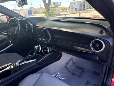 2020 Chevrolet Camaro LT   - Photo 19 - Dallas, TX 75252