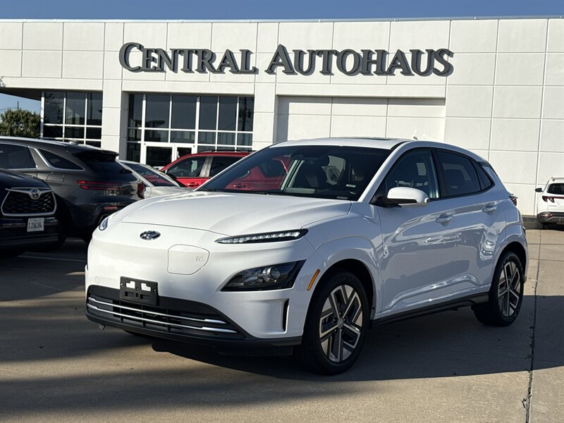 2023 Hyundai KONA Electric SEL   - Photo 1 - Dallas, TX 75252