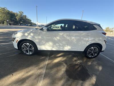 2023 Hyundai KONA Electric SEL   - Photo 4 - Dallas, TX 75252