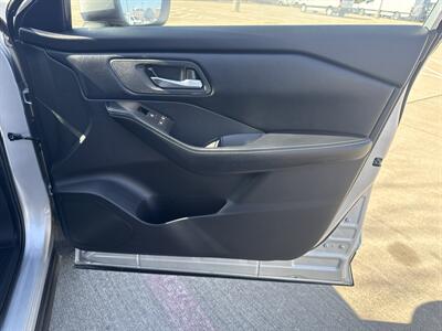 2025 Nissan Rogue SV   - Photo 26 - Dallas, TX 75252