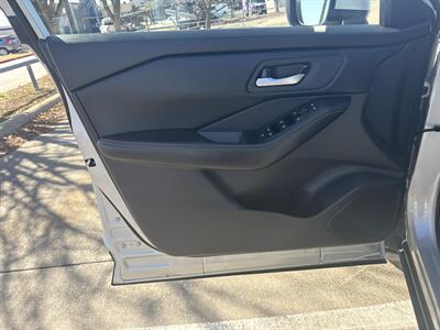 2025 Nissan Rogue SV   - Photo 12 - Dallas, TX 75252
