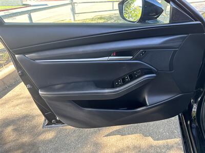 2025 Mazda Mazda3 Hatchback 2.5 S Select Sport   - Photo 10 - Dallas, TX 75252