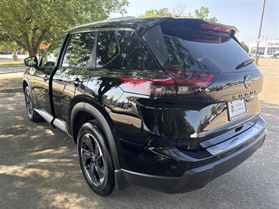2025 Nissan Rogue SV   - Photo 5 - Dallas, TX 75252