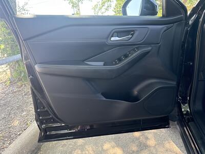 2025 Nissan Rogue SV   - Photo 10 - Dallas, TX 75252