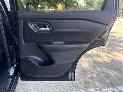 2025 Nissan Rogue SV   - Photo 13 - Dallas, TX 75252